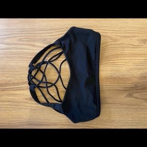 Lululemon free to be wild bra